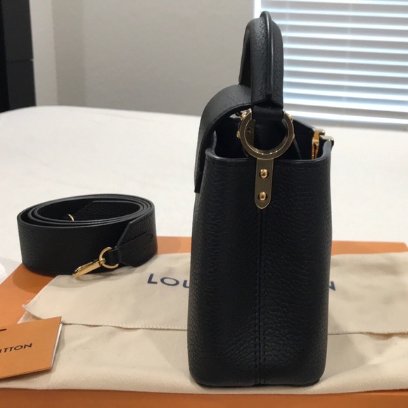 Louis Vuitton Capucines Mini Black with Gold Hardware - Picture 9 of 16